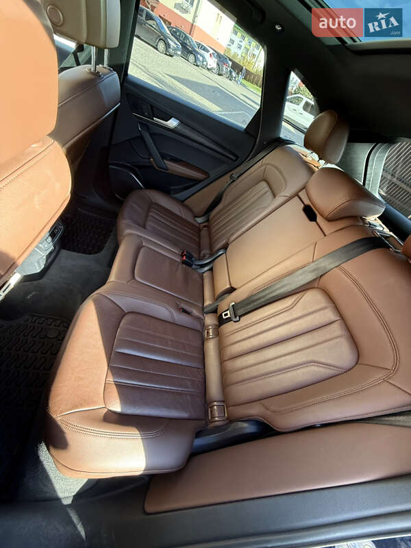 Позашляховик / Кросовер Audi Q5 2019 в Львові фото 21 Позашляховик / Кросовер Audi Q5 2019 в Львові