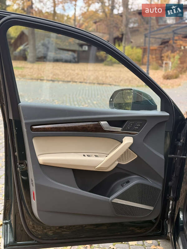 Позашляховик / Кросовер Audi Q5 2017 в Львові фото 15 Позашляховик / Кросовер Audi Q5 2017 в Львові