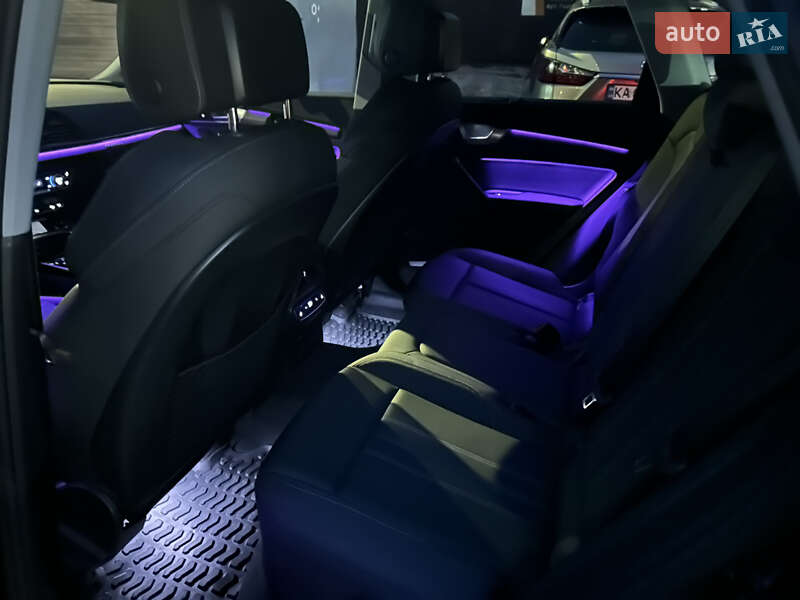 Позашляховик / Кросовер Audi Q5 2021 в Києві фото 43 Позашляховик / Кросовер Audi Q5 2021 в Києві