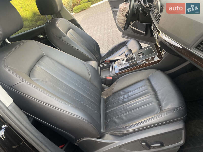 Позашляховик / Кросовер Audi Q5 2018 в Луцьку