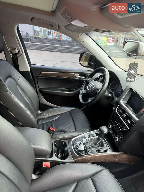 Внедорожник / Кроссовер Audi Q5 2015 в Ровно фото 44 Внедорожник / Кроссовер Audi Q5 2015 в Ровно