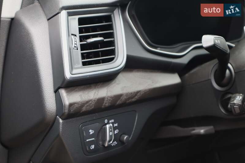 Внедорожник / Кроссовер Audi Q5 2019 в Ивано-Франковске