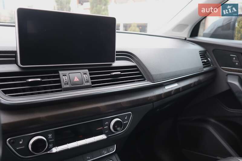 Внедорожник / Кроссовер Audi Q5 2019 в Ивано-Франковске