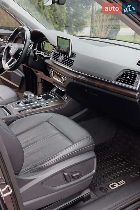 Внедорожник / Кроссовер Audi Q5 2019 в Ивано-Франковске