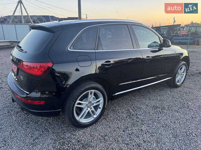 Позашляховик / Кросовер Audi Q5 2016 в Луцьку