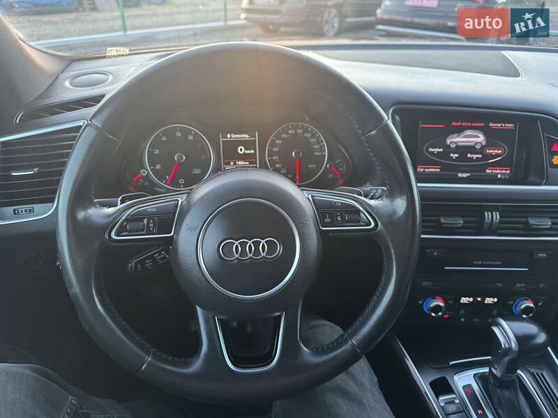 Позашляховик / Кросовер Audi Q5 2016 в Луцьку