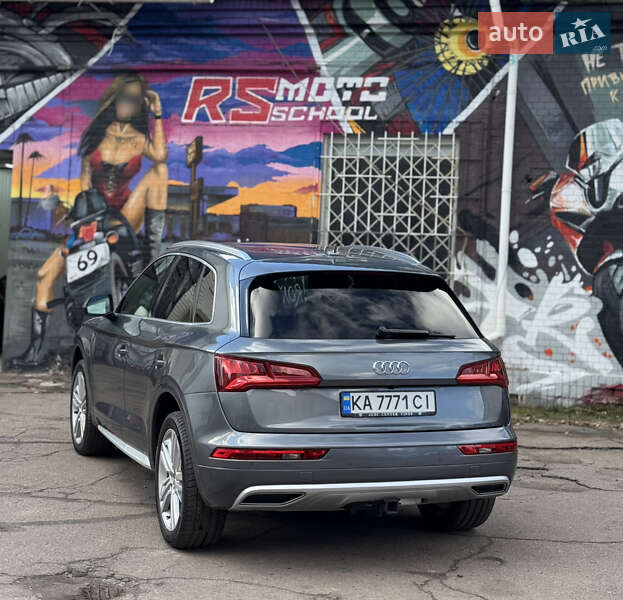 Позашляховик / Кросовер Audi Q5 2019 в Києві фото 10 Позашляховик / Кросовер Audi Q5 2019 в Києві