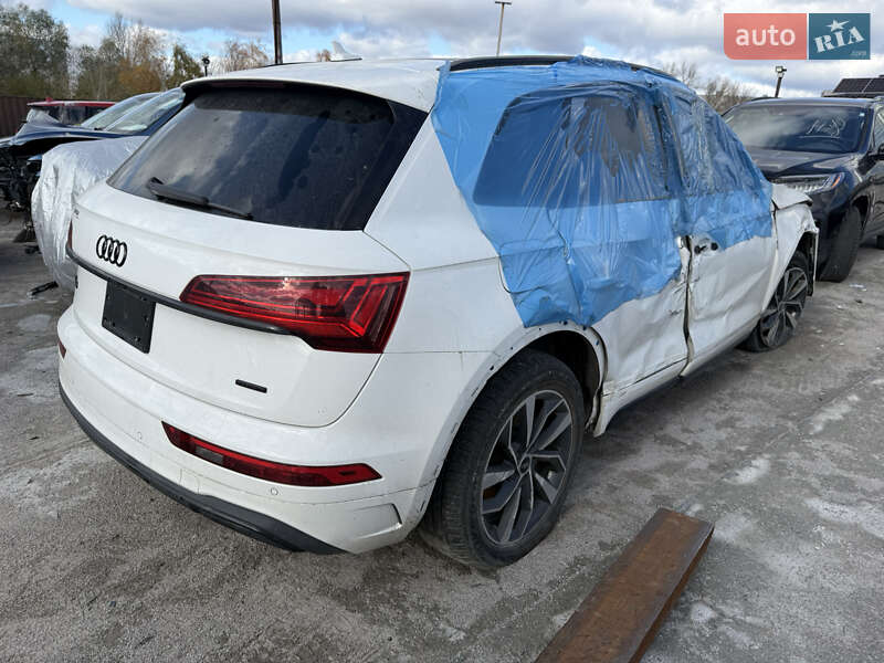 Позашляховик / Кросовер Audi Q5 2021 в Києві