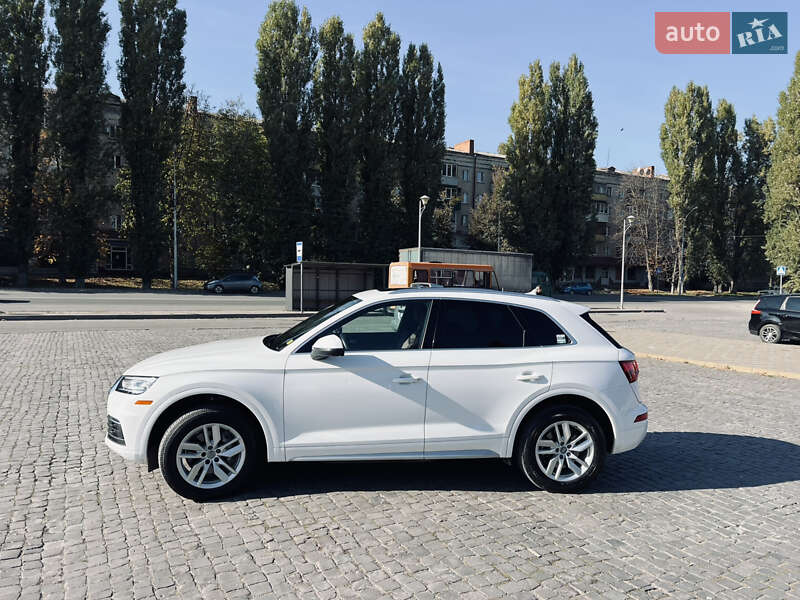 Позашляховик / Кросовер Audi Q5 2020 в Кам'янець-Подільському фото 4 Позашляховик / Кросовер Audi Q5 2020 в Кам'янець-Подільському