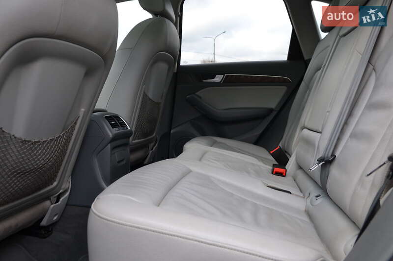 Внедорожник / Кроссовер Audi Q5 2014 в Луцке