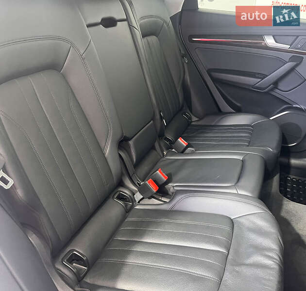 Позашляховик / Кросовер Audi Q5 2017 в Львові фото 10 Позашляховик / Кросовер Audi Q5 2017 в Львові
