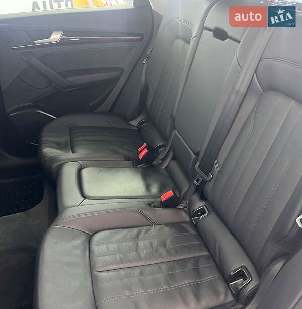 Позашляховик / Кросовер Audi Q5 2017 в Львові фото 11 Позашляховик / Кросовер Audi Q5 2017 в Львові