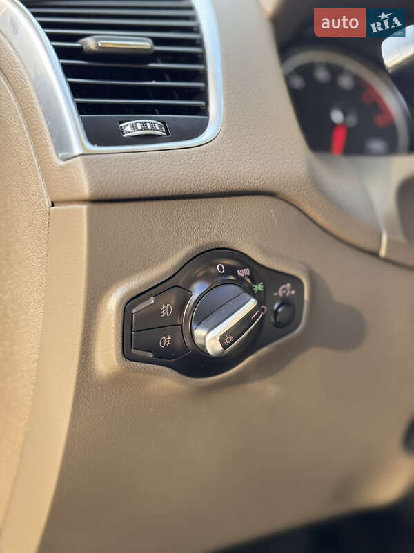 Внедорожник / Кроссовер Audi Q5 2016 в Киеве