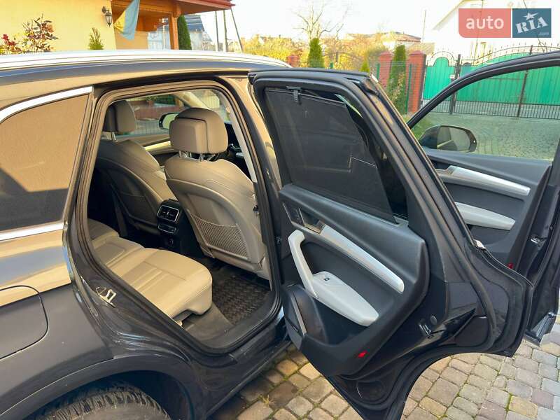 Позашляховик / Кросовер Audi Q5 2017 в Львові фото 27 Позашляховик / Кросовер Audi Q5 2017 в Львові