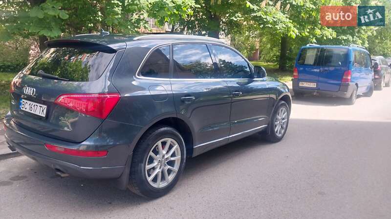 Внедорожник / Кроссовер Audi Q5 2010 в Львове