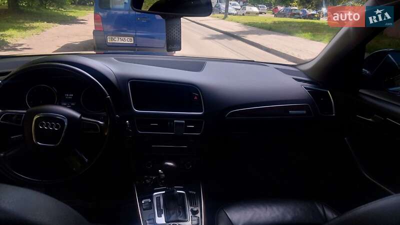Внедорожник / Кроссовер Audi Q5 2010 в Львове