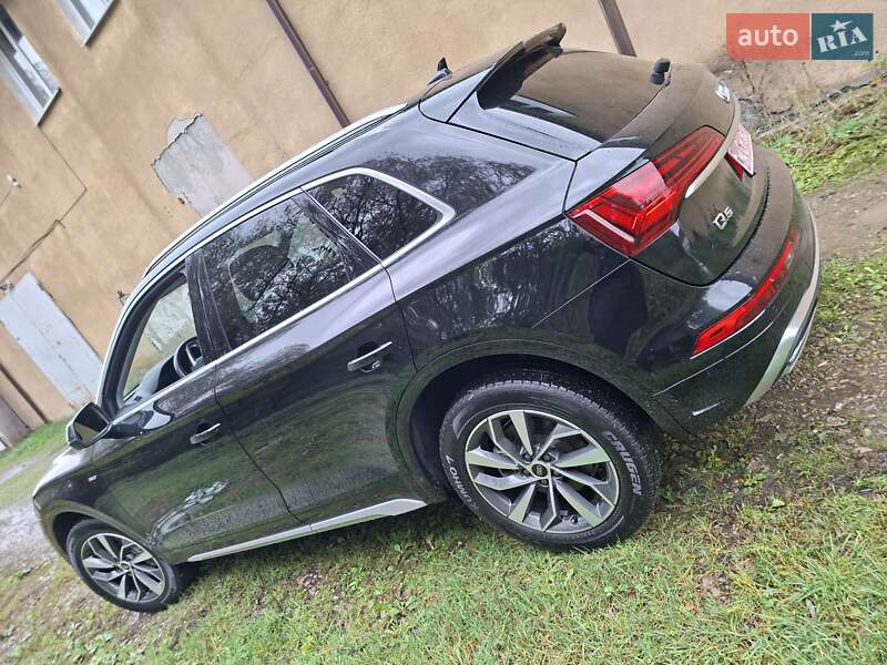Внедорожник / Кроссовер Audi Q5 2023 в Ивано-Франковске