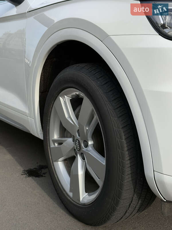 Внедорожник / Кроссовер Audi Q5 2017 в Киеве фото 11 Внедорожник / Кроссовер Audi Q5 2017 в Киеве