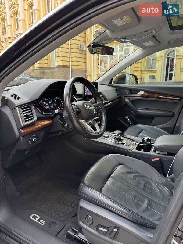 Внедорожник / Кроссовер Audi Q5 2017 в Киеве фото 16 Внедорожник / Кроссовер Audi Q5 2017 в Киеве