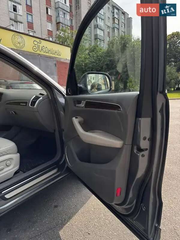 Внедорожник / Кроссовер Audi Q5 2012 в Киеве