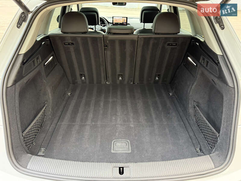 Позашляховик / Кросовер Audi Q5 2023 в Києві