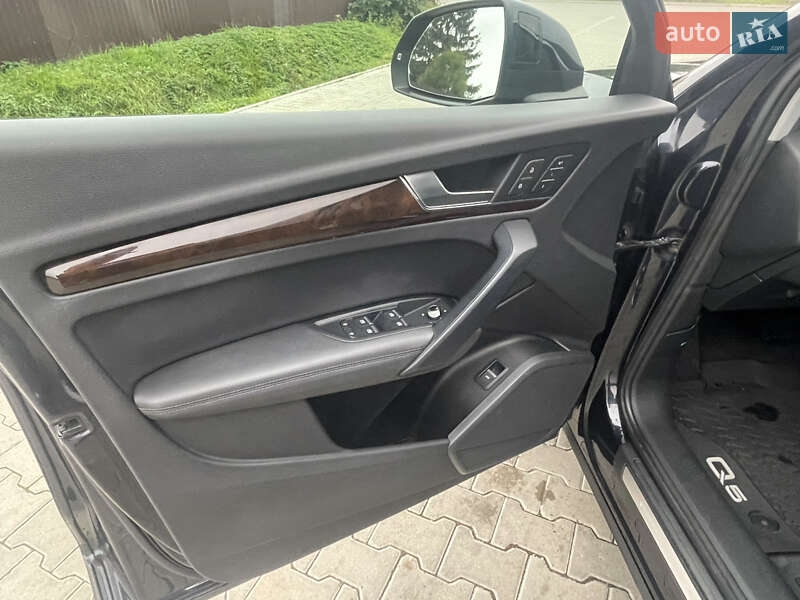 Внедорожник / Кроссовер Audi Q5 2019 в Львове фото 24 Внедорожник / Кроссовер Audi Q5 2019 в Львове