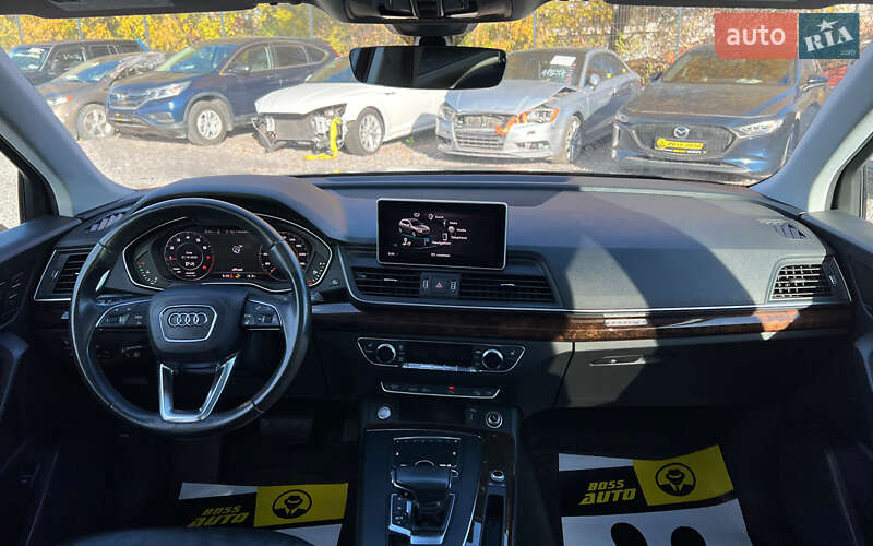 Позашляховик / Кросовер Audi Q5 2019 в Львові