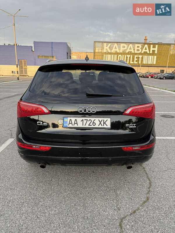 Позашляховик / Кросовер Audi Q5 2011 в Києві