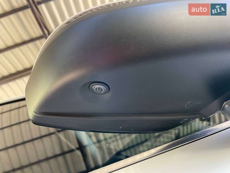 Внедорожник / Кроссовер Audi Q5 2023 в Харькове