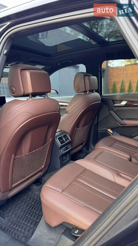 Позашляховик / Кросовер Audi Q5 2017 в Києві фото 19 Позашляховик / Кросовер Audi Q5 2017 в Києві