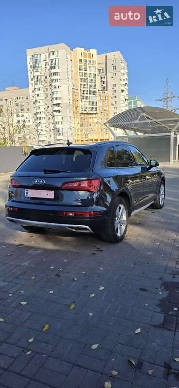 Позашляховик / Кросовер Audi Q5 2018 в Дніпрі фото 77 Позашляховик / Кросовер Audi Q5 2018 в Дніпрі