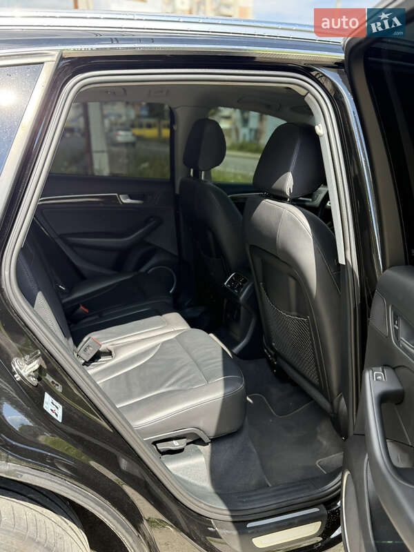 Внедорожник / Кроссовер Audi Q5 2016 в Львове