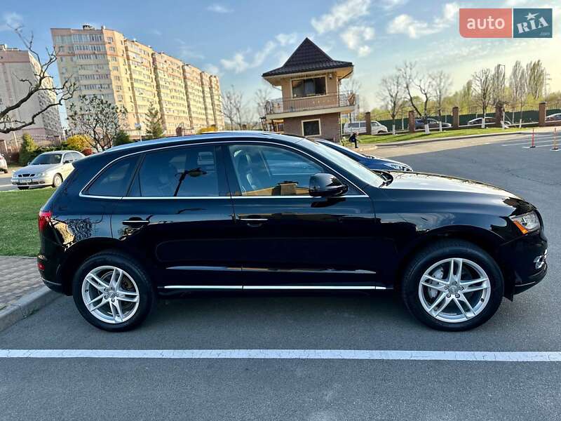 Внедорожник / Кроссовер Audi Q5 2015 в Львове