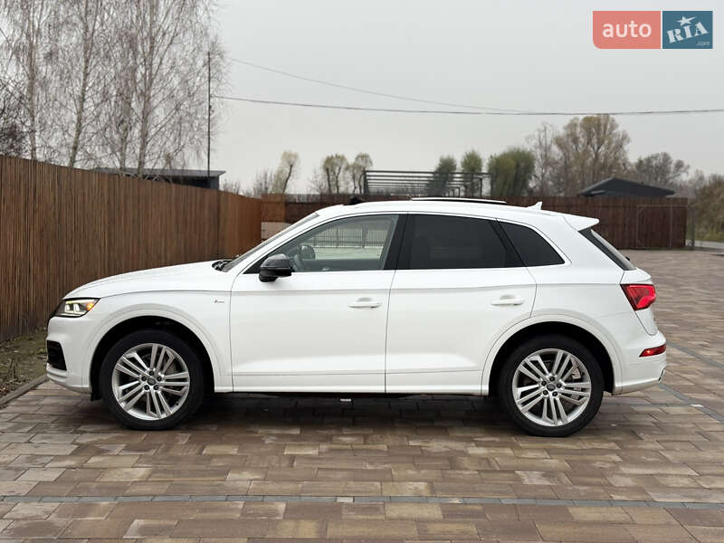 Внедорожник / Кроссовер Audi Q5 2017 в Киеве