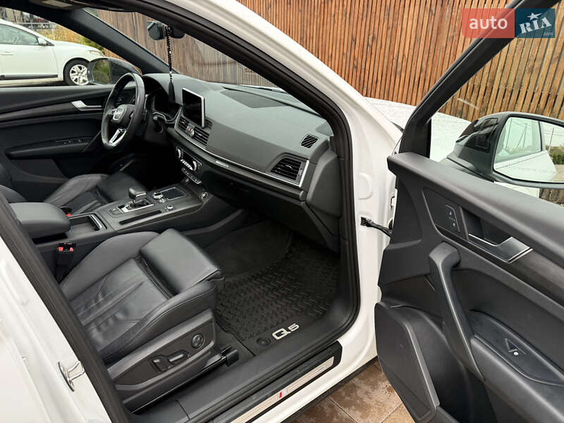 Внедорожник / Кроссовер Audi Q5 2017 в Киеве