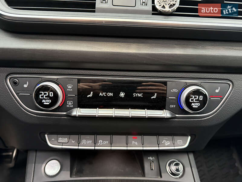 Внедорожник / Кроссовер Audi Q5 2017 в Киеве