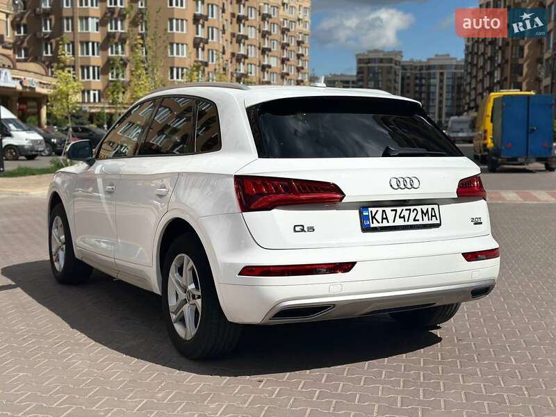 Позашляховик / Кросовер Audi Q5 2018 в Києві фото 4 Позашляховик / Кросовер Audi Q5 2018 в Києві