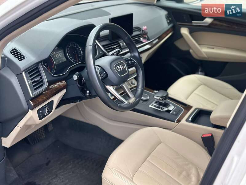 Позашляховик / Кросовер Audi Q5 2018 в Києві фото 7 Позашляховик / Кросовер Audi Q5 2018 в Києві