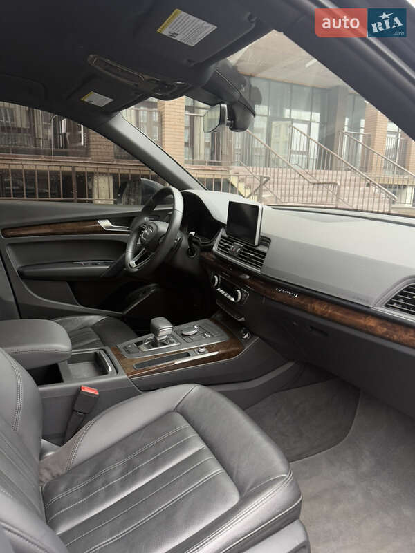 Позашляховик / Кросовер Audi Q5 2019 в Сумах фото 31 Позашляховик / Кросовер Audi Q5 2019 в Сумах