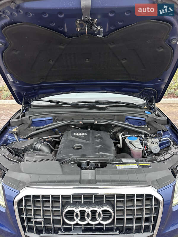 Позашляховик / Кросовер Audi Q5 2015 в Києві