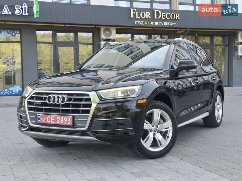 Позашляховик / Кросовер Audi Q5 2018 в Львові