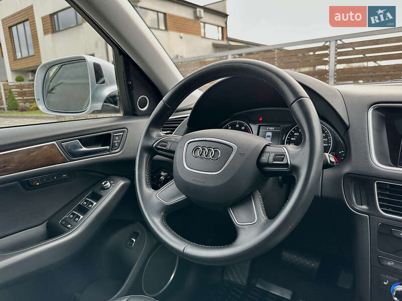 Позашляховик / Кросовер Audi Q5 2015 в Стрию