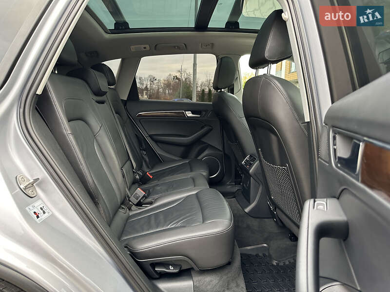 Позашляховик / Кросовер Audi Q5 2015 в Стрию