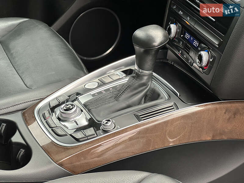 Позашляховик / Кросовер Audi Q5 2015 в Стрию