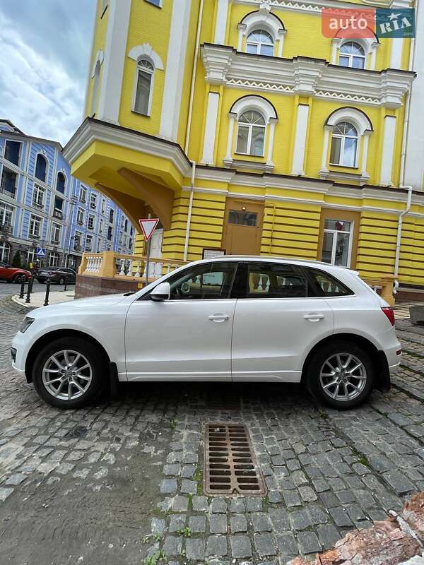 Внедорожник / Кроссовер Audi Q5 2012 в Киеве фото 4 Внедорожник / Кроссовер Audi Q5 2012 в Киеве