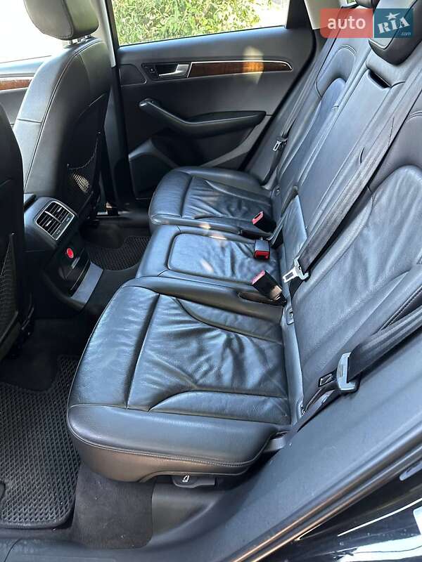 Позашляховик / Кросовер Audi Q5 2010 в Черкасах