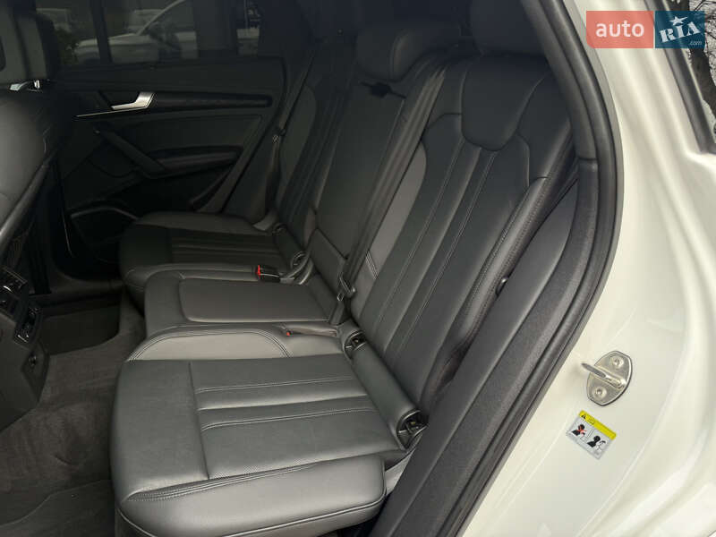 Позашляховик / Кросовер Audi Q5 2020 в Івано-Франківську фото 29 Позашляховик / Кросовер Audi Q5 2020 в Івано-Франківську