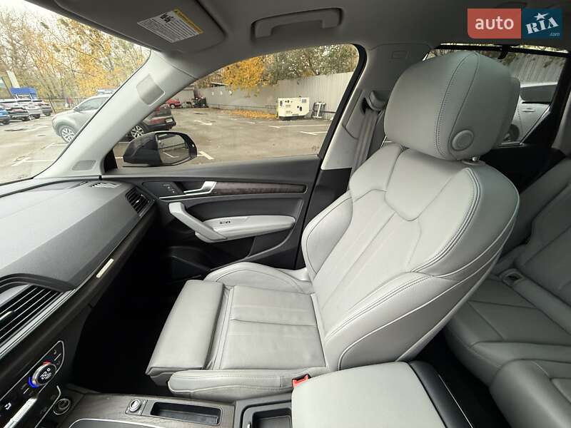 Внедорожник / Кроссовер Audi Q5 2018 в Киеве