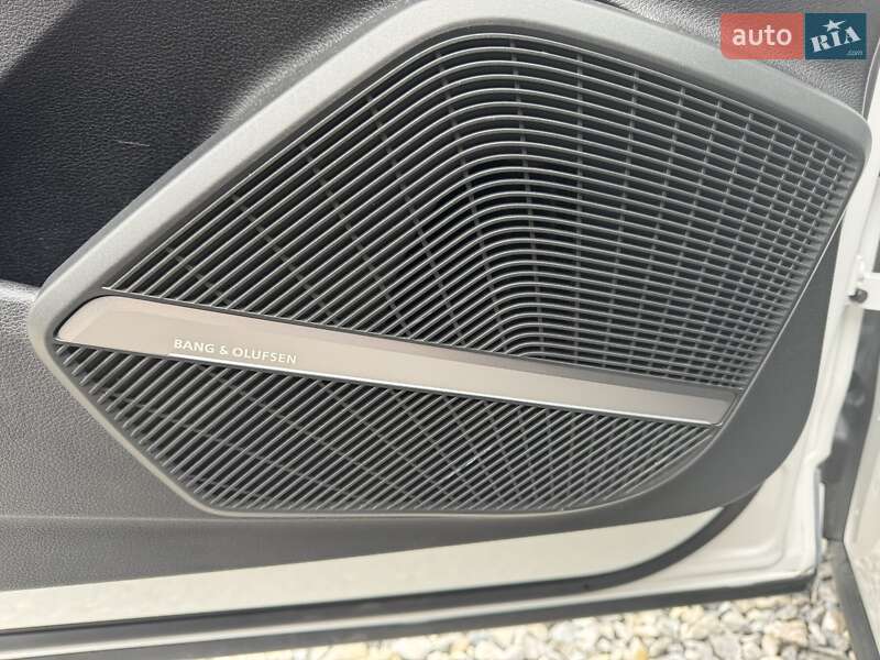 Внедорожник / Кроссовер Audi Q5 2019 в Ивано-Франковске