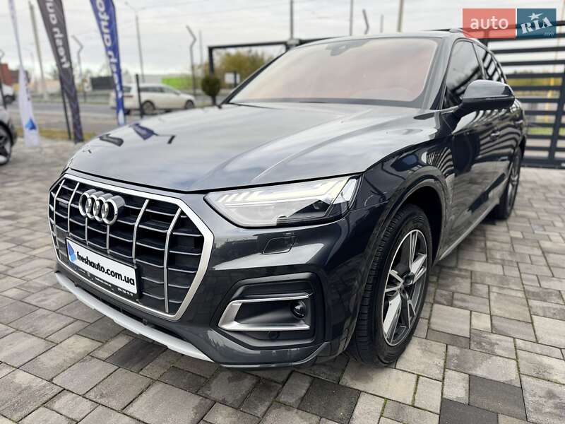 Внедорожник / Кроссовер Audi Q5 2021 в Ровно